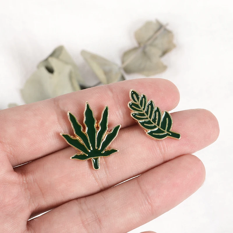 

Plant Enamel Pin Palm leaf Lapel pins Tree Badges Green Brooches Badges for Clothes Bags Backpacks Gift for Plant Lady