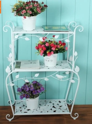 Pastoral, wrought iron three-layer grocery shelf kitchen bathroom rack shelf in microwave oven rack is received