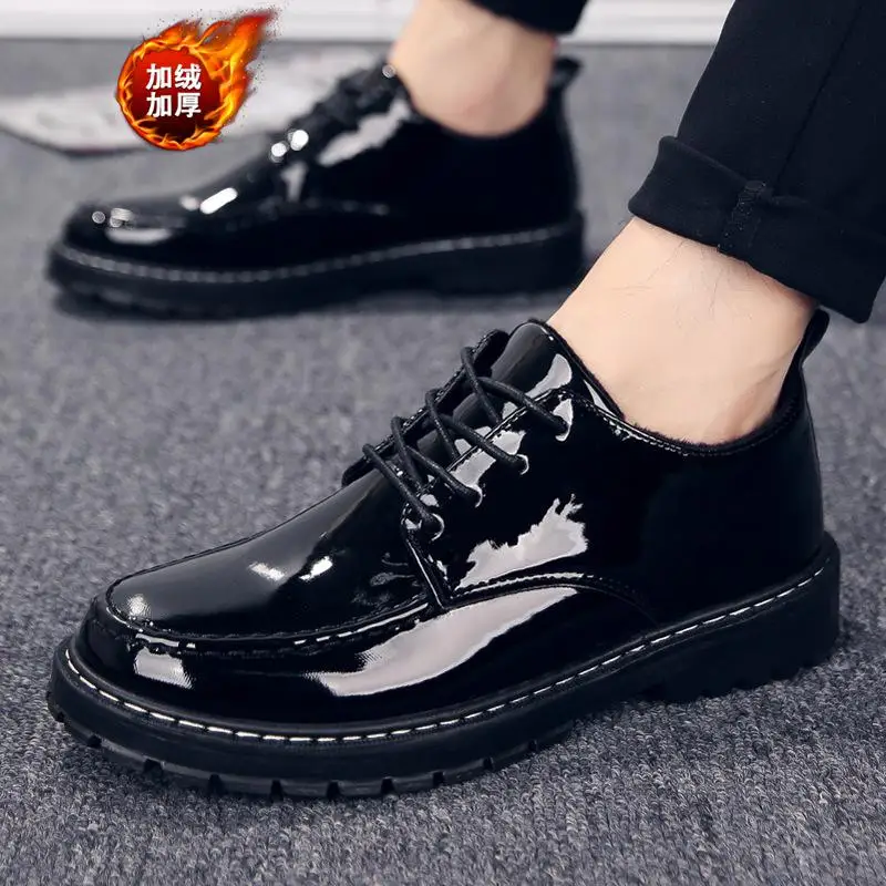 Autumn Winter Man Italian Dress Leather Shoes Boots Warm Plush Shoes Mens Patent Leather Lace Up Business Formal Office Shoe Red - Цвет: Black plush