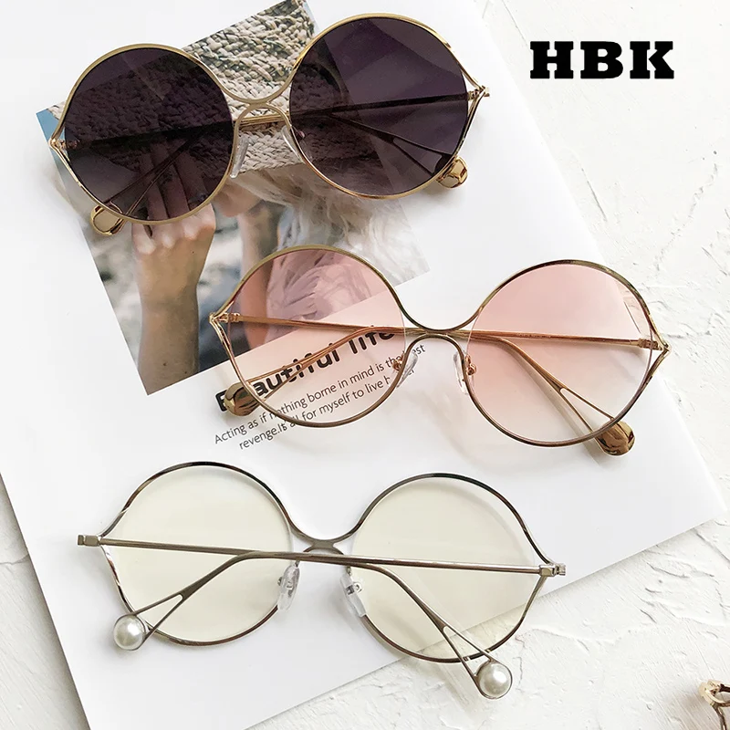 Женские круглые солнцезащитные очки HBK прозрачные с жемчужными дужками