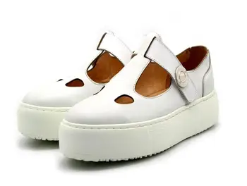 

Fashion new outdoor shoes for men sandals hollow Hook & Loop sandals leather high quality casual shoes summer