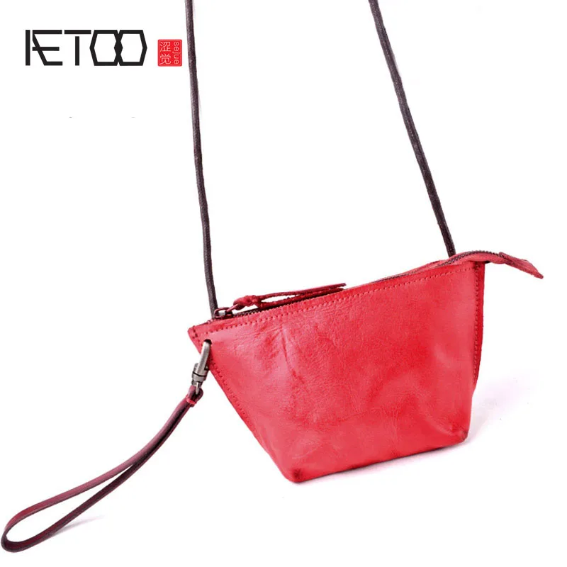 

AETOO The first layer of leather lady Ms. leather Messenger shoulder clutching hand bag retro shell package vegetable eucalyptus