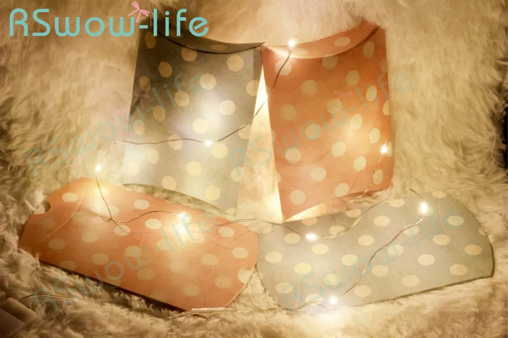 

Retro Fresh Pink Small Gift Box Candy Pillow Boxs High-End Jewelry Packaging Folding Cartons For Wedding Party Candys Packaging