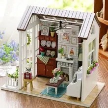 Рождественский подарок 3D Деревянный Кукольный дом гостиная с балконной мебели DIY Миниатюрный Набор игрушек С Пылезащитным покрытием кукольный домик P10