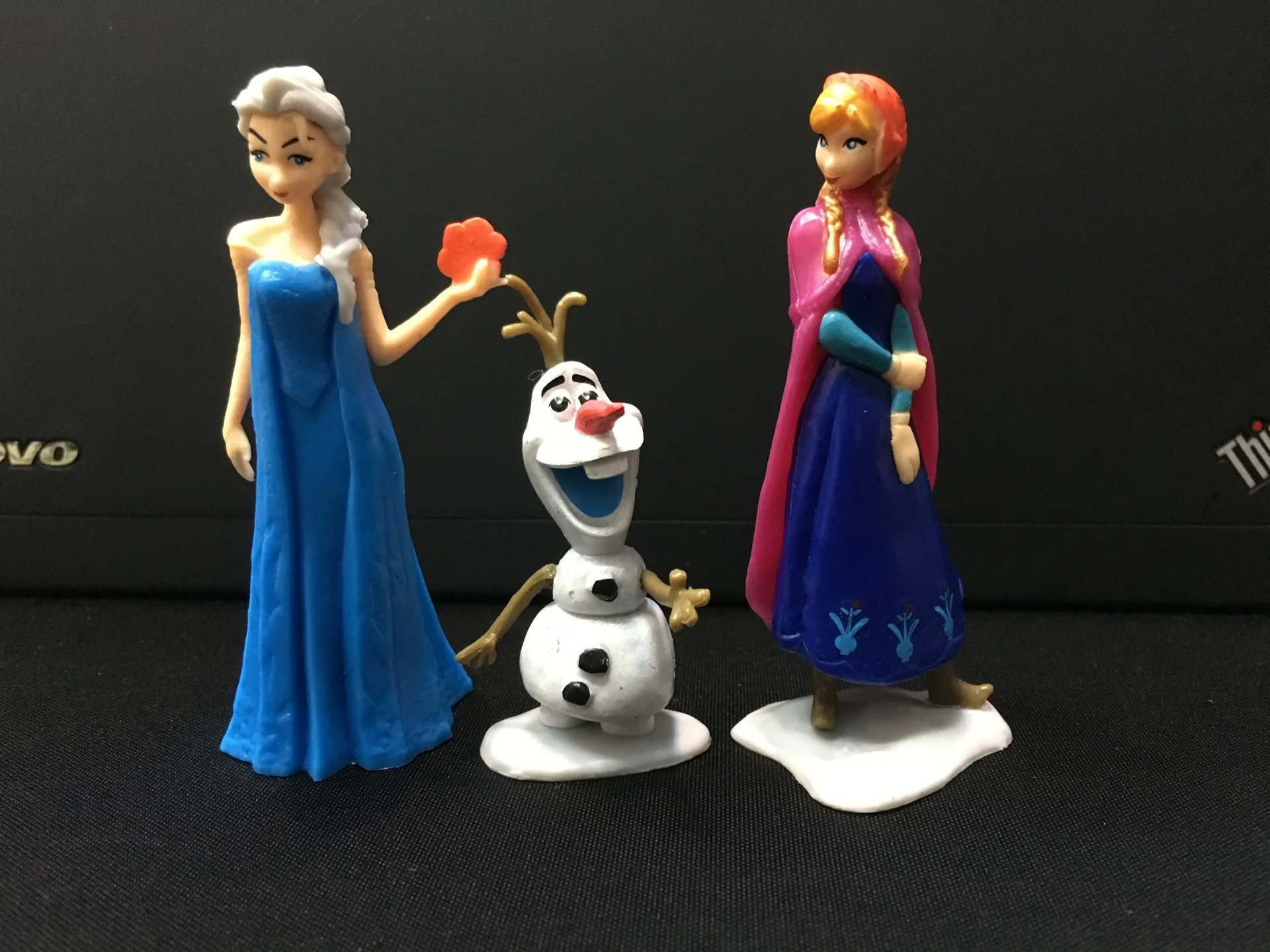 Cute Frozen Frozen Snow 6 Aisha Anna Hand Decoration Toy Doll toys hobbies