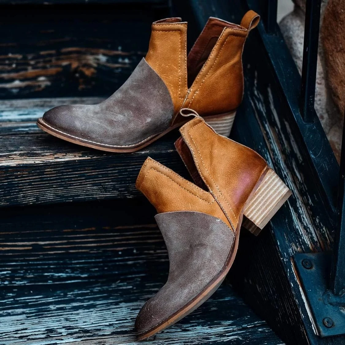 

2019 New Summer Rome Low Boots Sexy Retro Gladiator Midder Heel Sandals Women Hollow Pumps Patchwork Party Office Boots