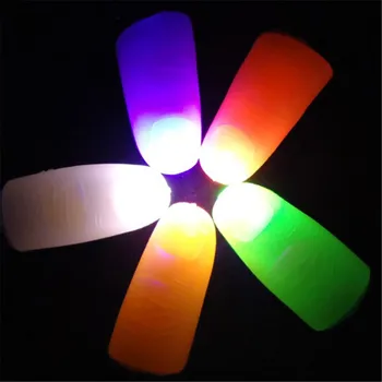 

2pcs Props Magic Trick Random Color Children Luminous Novelty LED Light Flashing Fingers