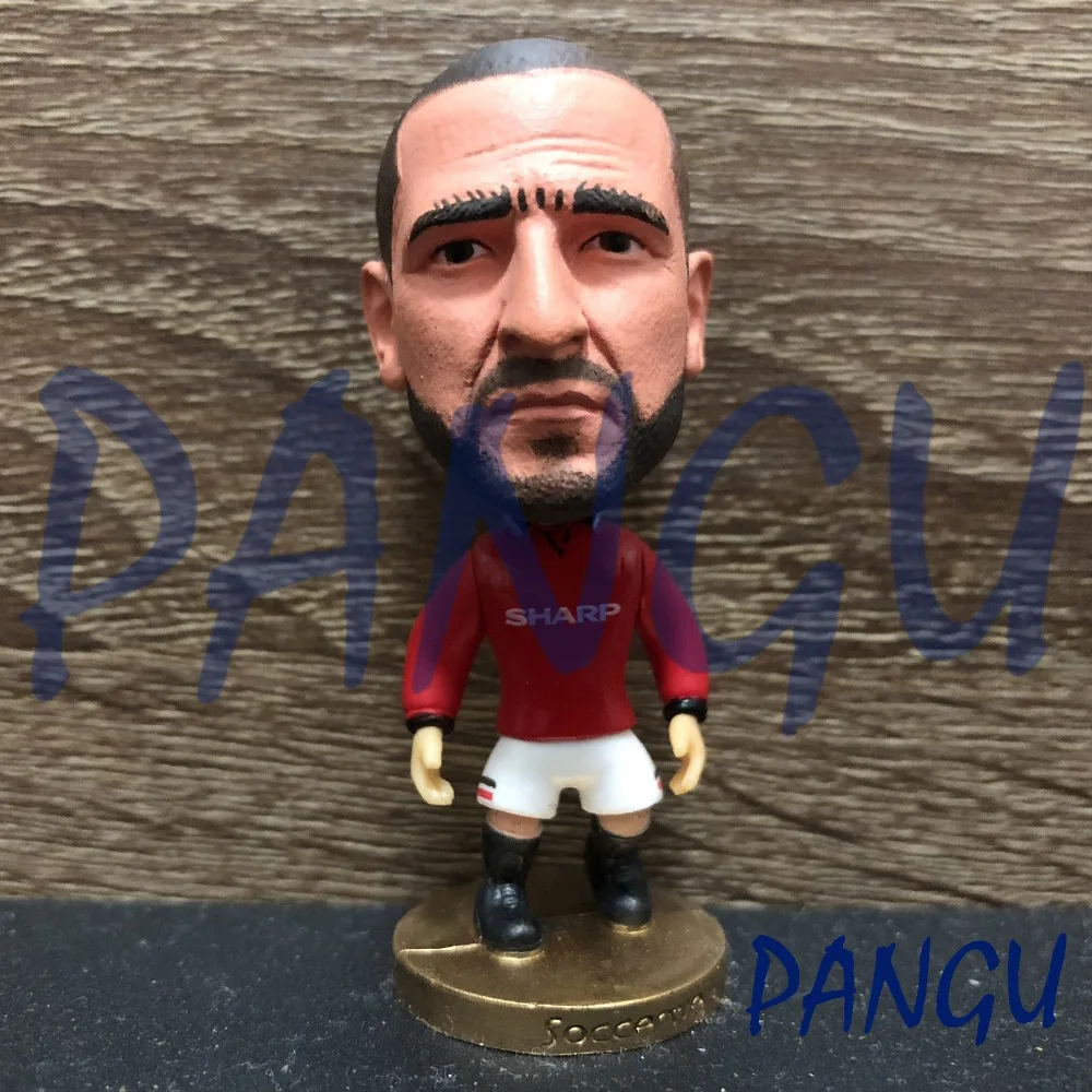 Soccer dolls football stars Cantona#7 Red Classic Movable joints resin model toy action figure dolls collectible gift  Soccer dolls football stars Cantona#7 Red Classic Movable joints resin model toy action figure dolls collectible gift