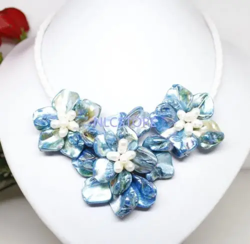 

Free shipping@@@@@ natural pearl white leather handmade blue shell 3flower pendant necklace 18