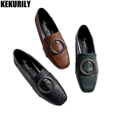 Обувь женская обувь без застежки с металлическим украшением плоские квадртаные носки лоферы с закрытым носком Лоскутные шлепанцы большого размера черный, коричневый, зеленый