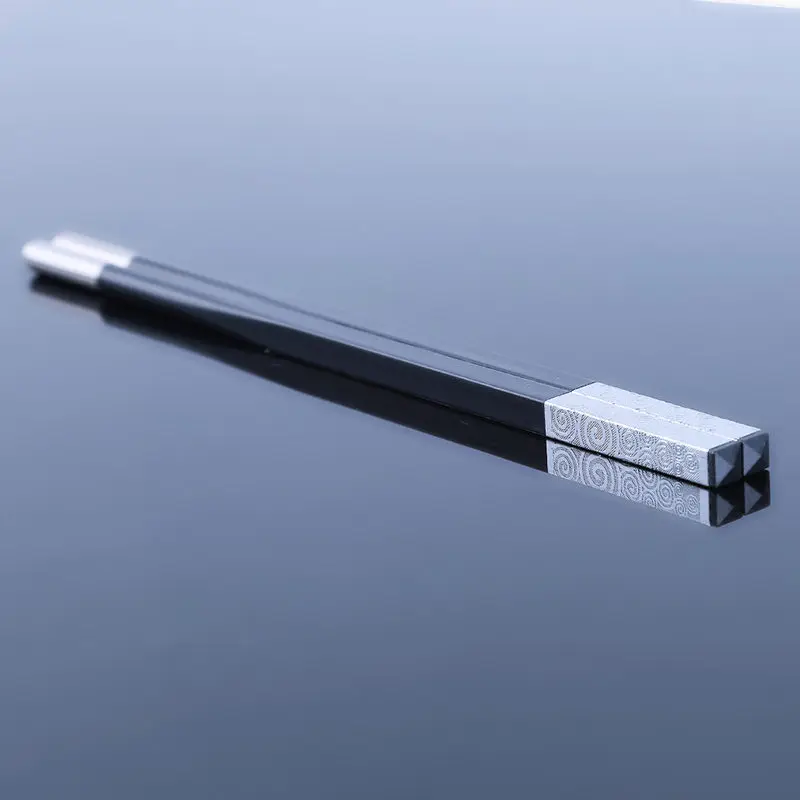 978901 (1)