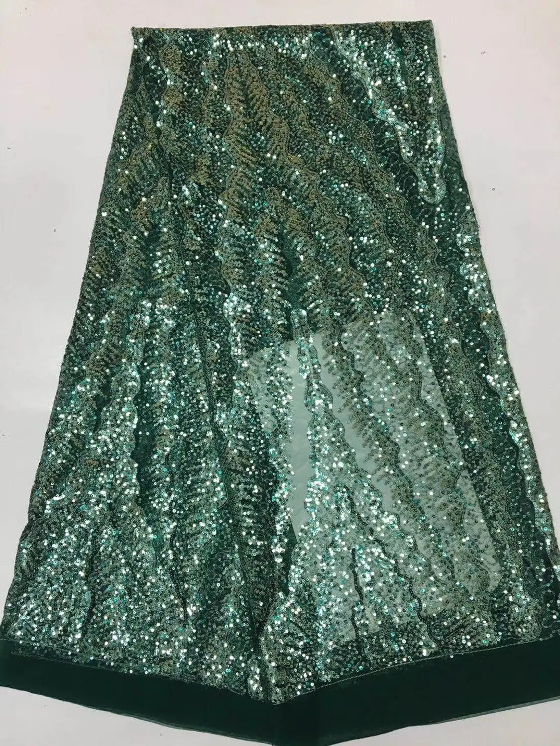 

2019 NEW Wholesale luxury quality African chiffon lace fabric with sequins 5 yards emerald green sequins lace fabric YYZ2139