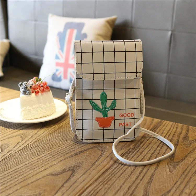 

oblique Bag female mobile phone bag Korean version of the new mini bag 2017 single shoulder zero wallet neck big screen