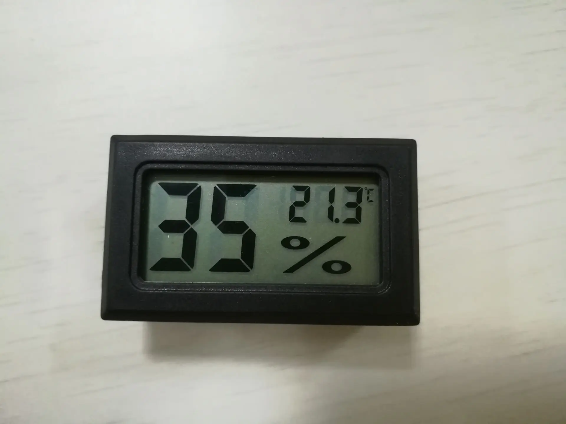

New Mini LCD Digital Thermometer Indoor Convenient Hygrometer Temperature Sensor Humidity Meter Gauge Instruments PO3