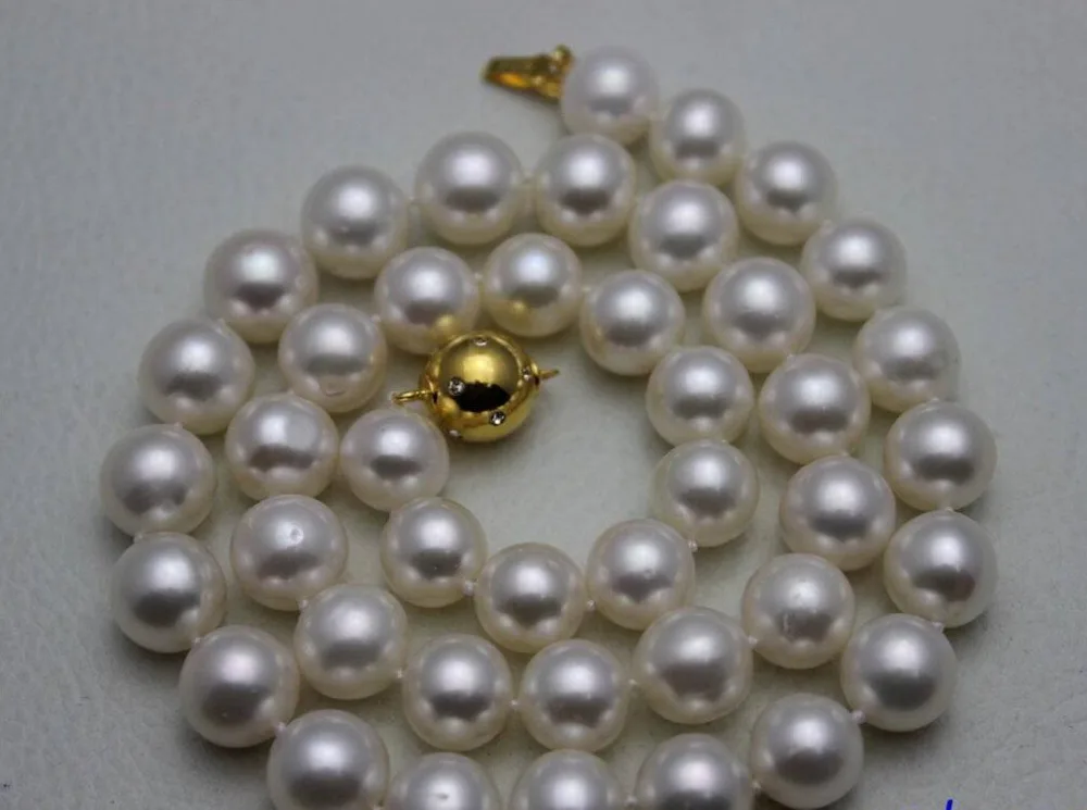 

Free Shipping 003521 High quality white freshwater pearl necklace 9-10mm17.5INCH