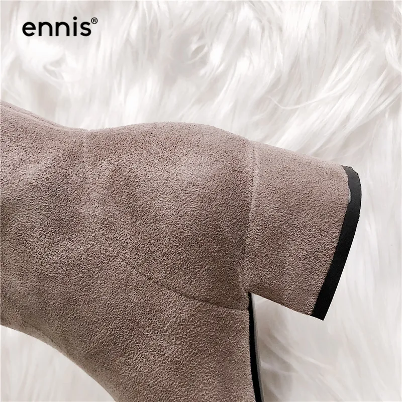 ENNIS/; Модные женские дизайнерские ботинки; женские ботильоны из флока; обувь на среднем каблуке; Цвет черный, хаки, коричневый; сезон осень-зима; Новинка; A8200