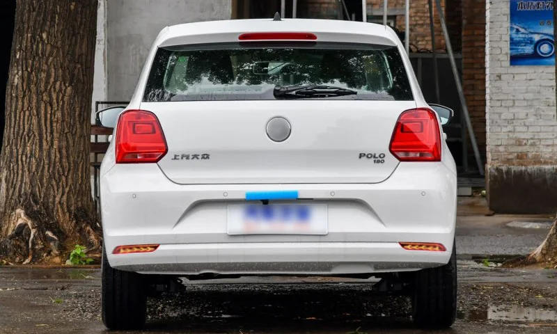Polo -2