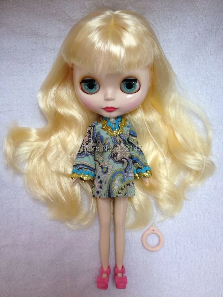 Free shipping Hot Sale Fashion Doll (blond hair)ON SALE DOLLin Dolls