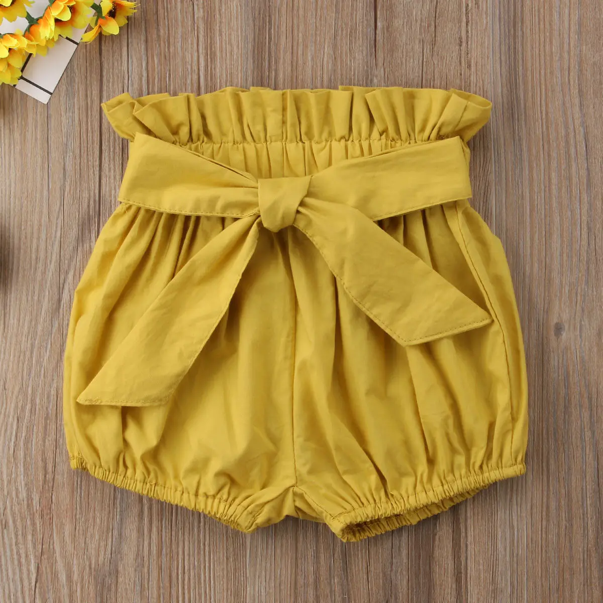 Для маленьких девочек Одежда для новорожденных для маленьких девочек короткие штаны с бантом штаны шаровары хлопковые трусы Фонари шорты От 0 до 6 лет - Цвет: yellow 80