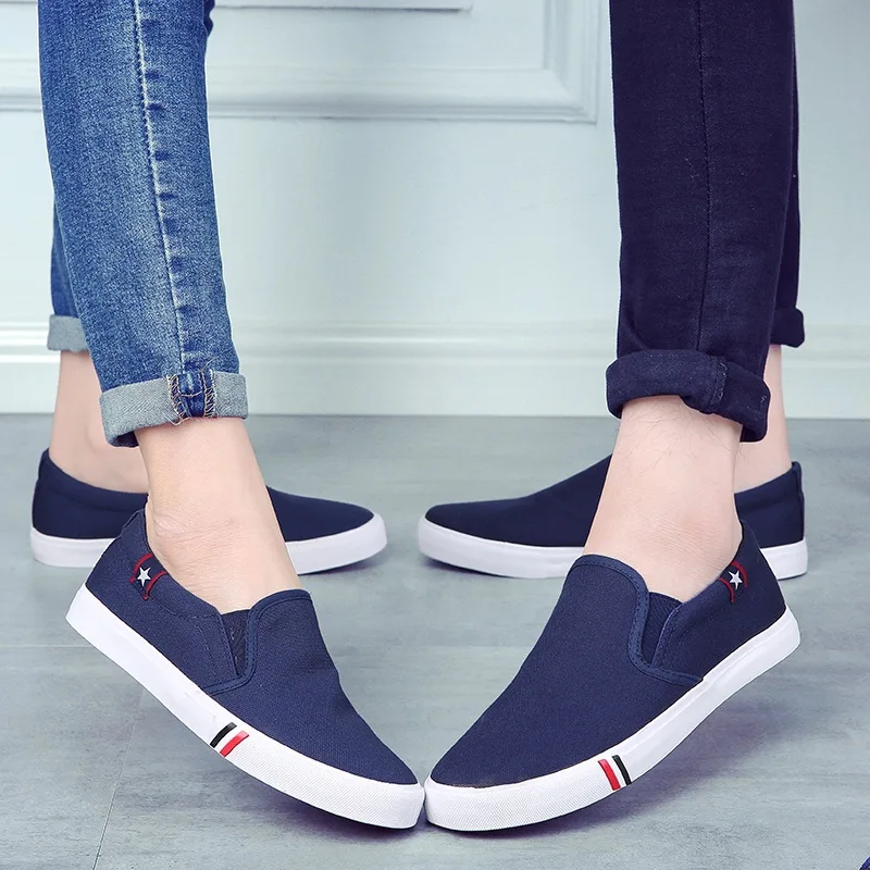 

New Couple Mens casual loafers shoes breathable light fabric fashion spring autumn solid black blue flat with cheap male shoes