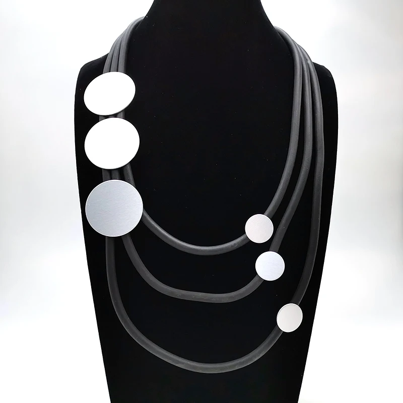 YD&ampYDBZ 2019 New Fashion Neck Collar Women's Short Round Pendant Necklace Leather Wholesale Twenty One Pilots Suspension Chokers |