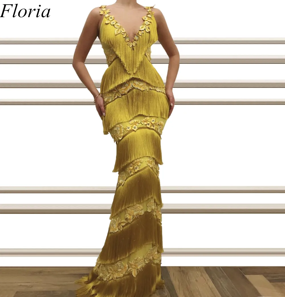 

Gorgeous Arabic Style Gold Prom Dresses 2019 Long Mermaid V-Neck Sexy Evening Party Dress Women Couture With Appliques Vestidos