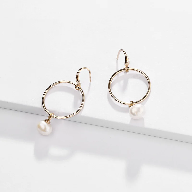

Designer Circle Fresh Water Pearl Ball Bead Dangle Earrings Vintage Antique Metal Drop Pendant Earrings for Women