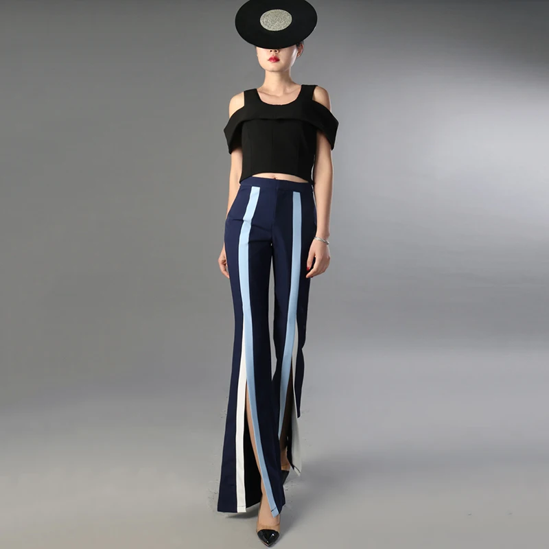 Женские расклешенные брюки TWOTWINSTYLE эластичные длинные в полоску с высокой талией