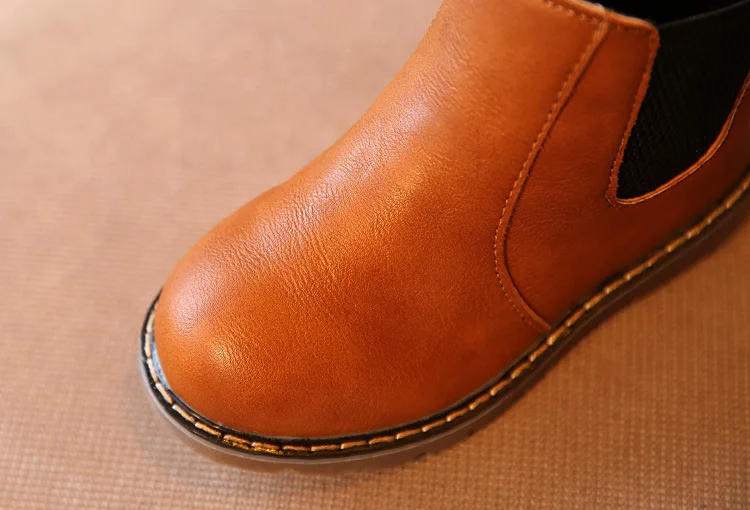 Осень Зима Новые удобные ботинки для девочек ручной работы кожаные ботинки Martin для мальчиков модные детские ботинки детская обувь высокого качества
