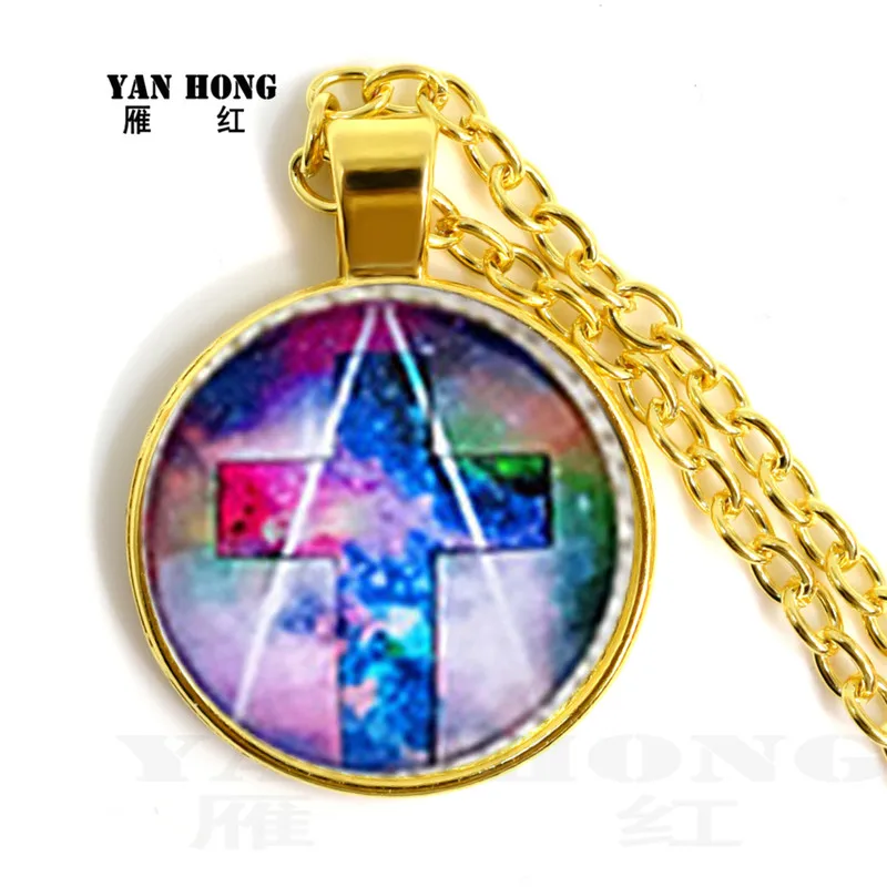 

Yanhong ornaments. Catholic crystal necklace. The Jesuits of Ramadan bless you with happiness and peace. Church Day as a Gift