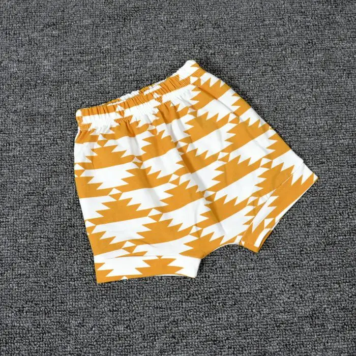 Шорты с мультяшными животными для маленьких мальчиков и девочек от 6 месяцев до 4 лет 21 расцветка летние хлопковые штаны-шаровары треугольной формы для малышей шорты - Цвет: Golden Triangle