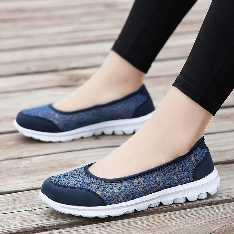 breathable flat shoes