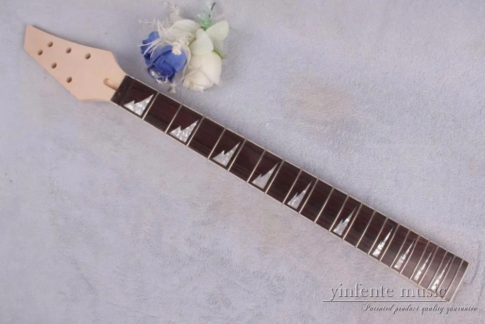 

1pcs New electric guitar neck maple wood 24 fret 25.5'' rose wood Truss Rod #733