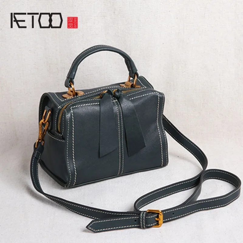 

AETOO New leather handbags small bag shoulder bag Messenger bag head layer leather portable small square bag
