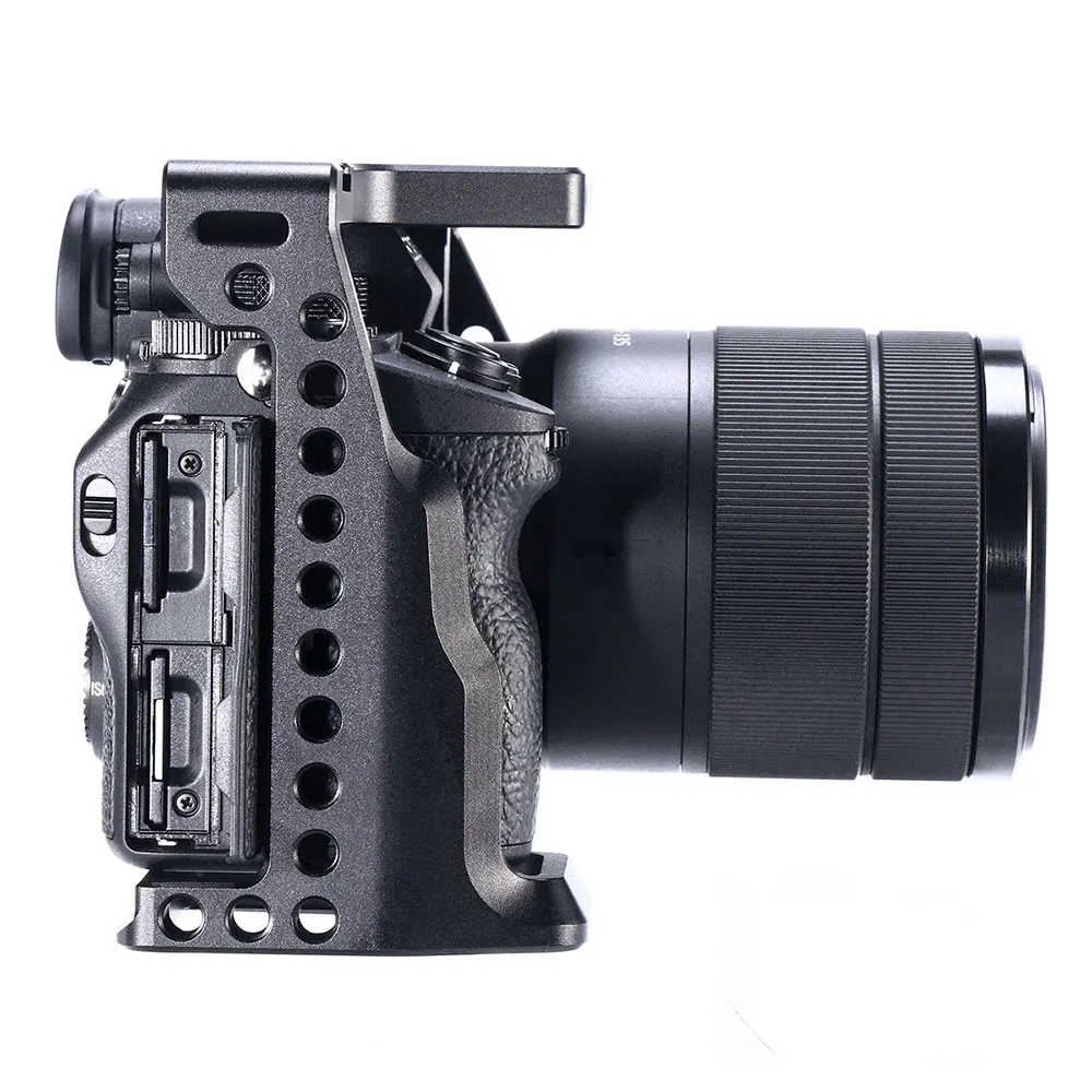 

UURig C-A7III Stabilizer Rig Cage Case with Cold Shoe Mount 1/4 Standard Thread for SONY A7M3 A7R3 A73 SLR Camera Accessories