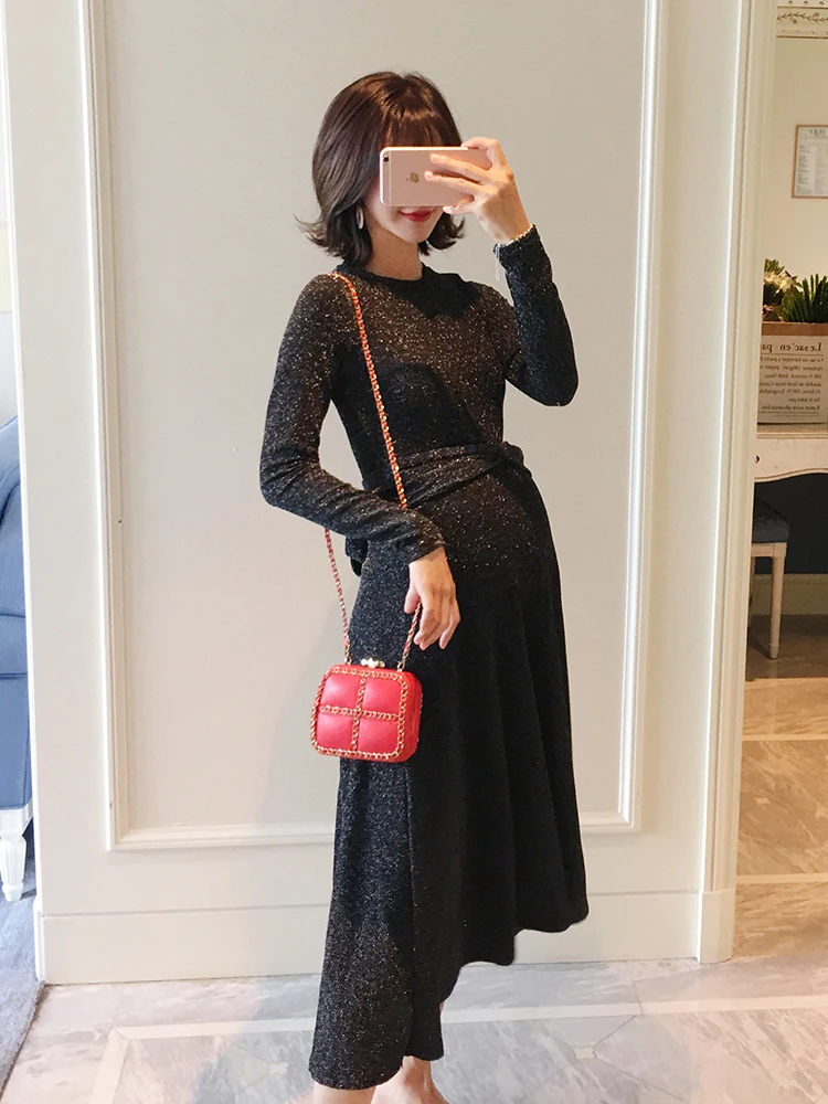 

Pregnant women long-sleeved dress Hot gold retro velvet dress tide mom slim autumn and winter skirt