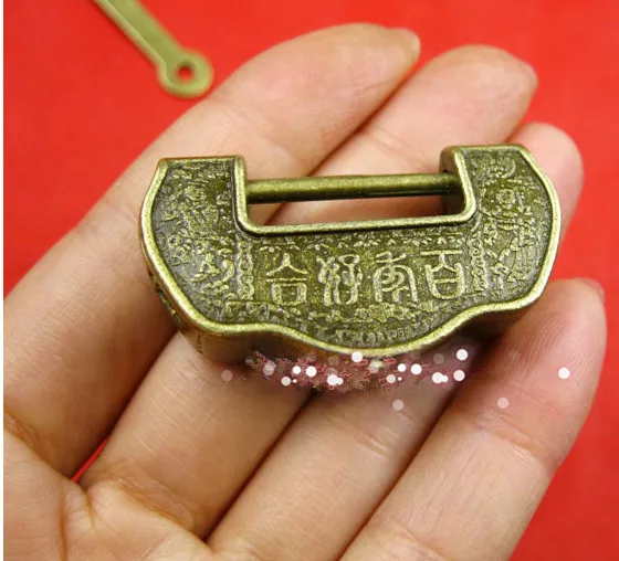 01 Hardware accessories Chinese lock Mini small antique lock box