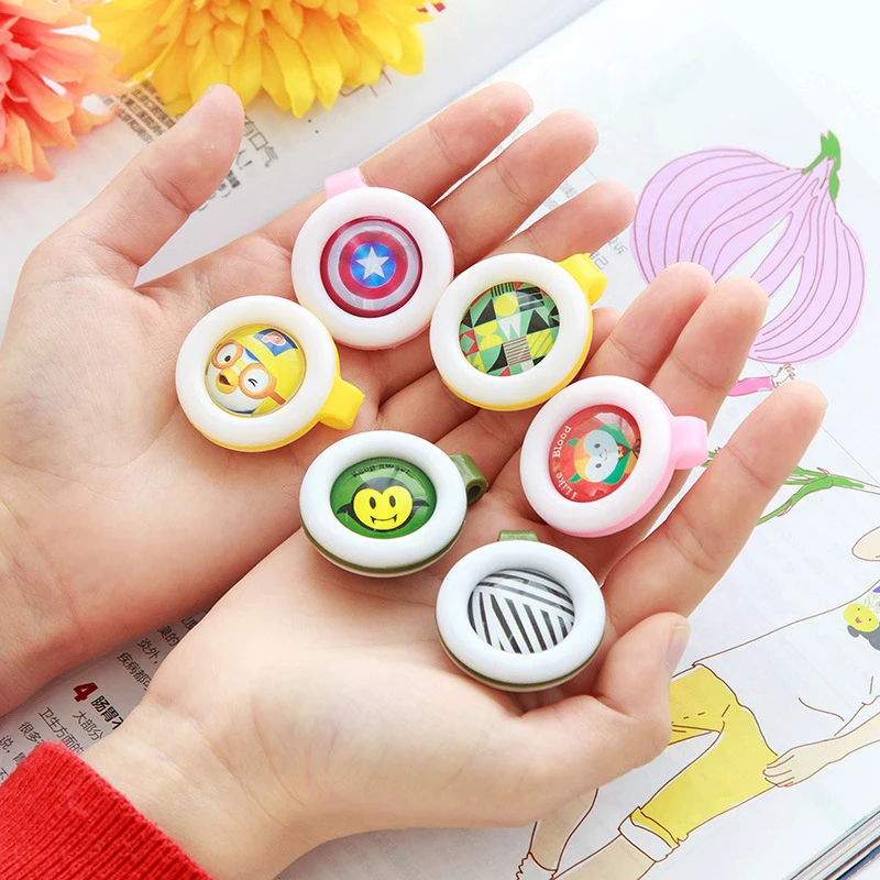 

1PC Cute Mosquito Repellent Bracelets Buttons Lightweight Mini Shape Driving Mosquito Baby Children Sleeping Random Color A