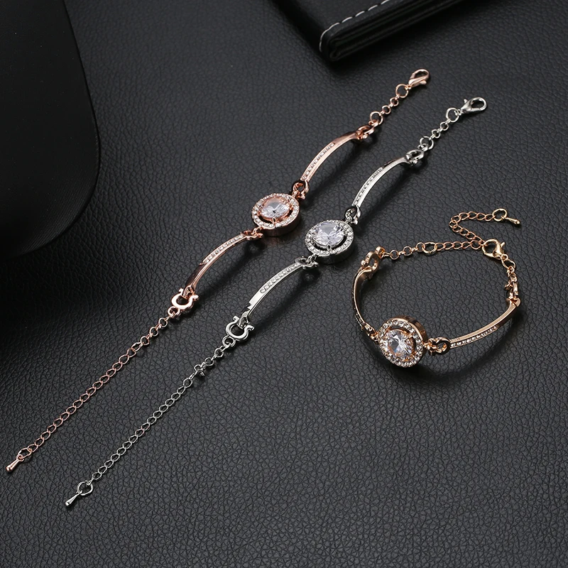 

Center Round Shiny Rhinestone Bling Crystal Hoop Adjustable Rose Golden Silver Bracelets & Bangles for Women
