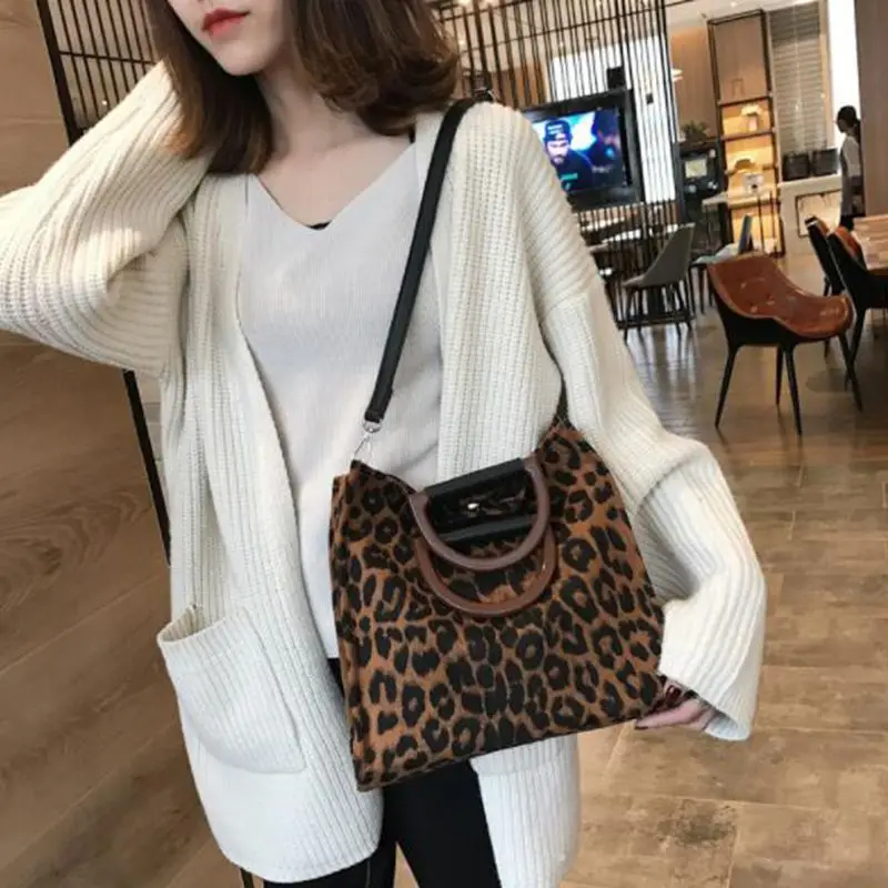 

Leopard Women Handbags Big Capacity PU Leather Females Handbags Fashion Leopard Women Messenger Bags Handle Tote Bags For Women