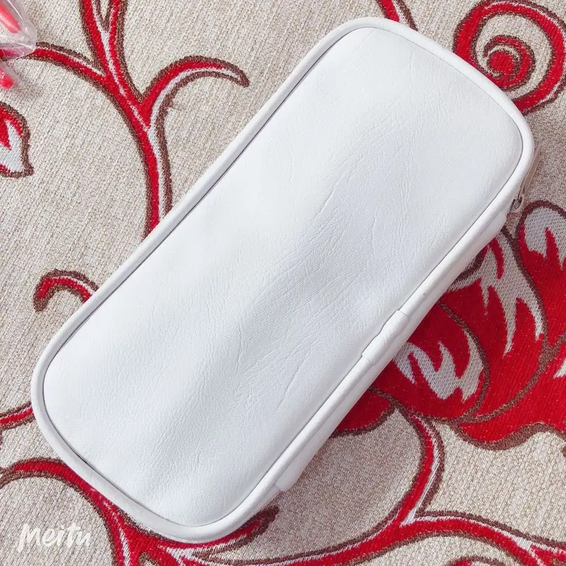 

White lady Pu zipper soft leather cosmetic brush receives 13 holes of portable empty cosmetic bag can hold 11-15 pcs in stock