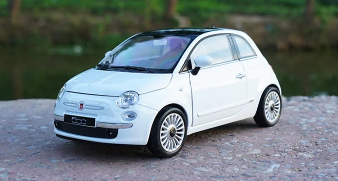 fiat 500 diecast model