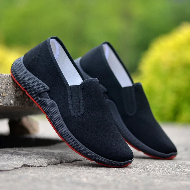 

Cotton Fabric Shoes Men's Sneakers Breathable Ultra-light Loafers Slip-On Men's Casual Shoes Hot Sale Spring Walking Flat Shoes