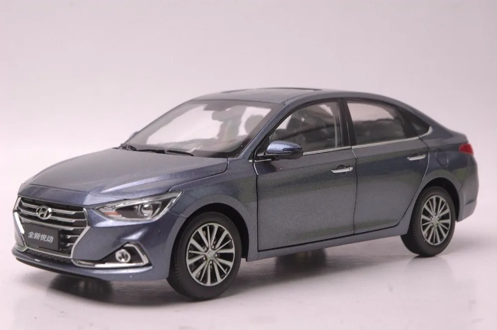 1:18 литая под давлением модель для hyundai Elantra Celesta сплав игрушечный автомобиль миниатюрная коллекция