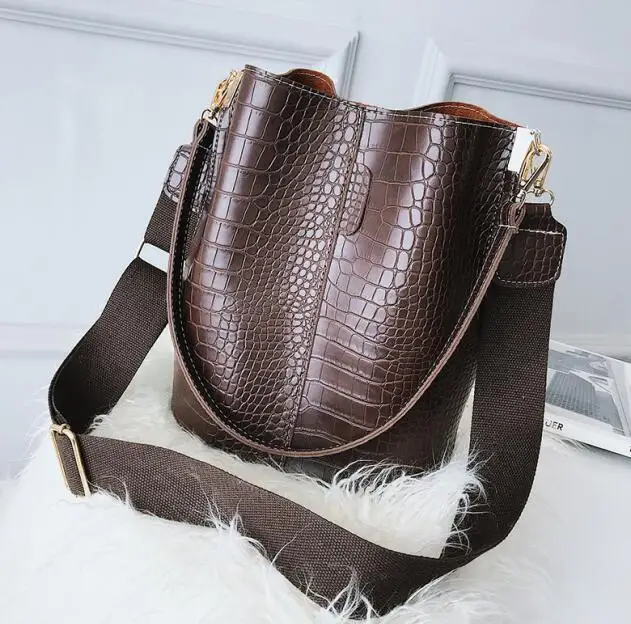 DAUNAVIA, сумка через плечо, крокодиловая сумка, сумки для женщин, сумки на плечо, дизайнерская, модная, Лоскутная, роскошная, искусственная кожа, высокая емкость - Цвет: brown