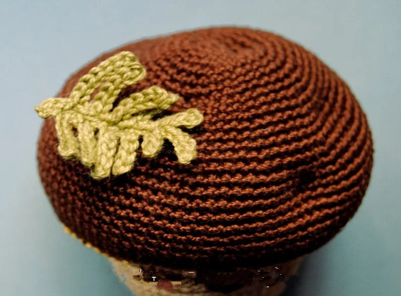 Вязаные игрушки amigurumi погремушки edgard the boletus Номер модели SBY0084
