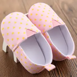 Детская обувь для младенцев; прогулочная обувь для новорожденных; Милая нескользящая обувь с принтом в виде сердца для мальчиков и девочек;