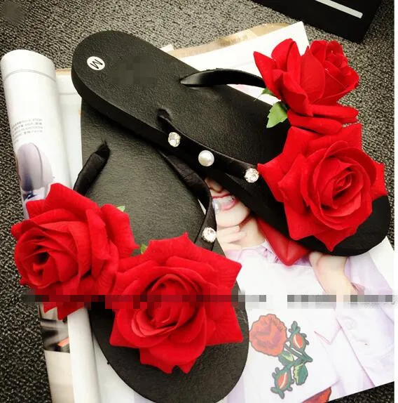 حجم كبير 42-43 النساء النعال الصيف شاطئ أحذية نسائية الأزياء فتاة الوجه يتخبط الأحمر روز زهرة الصنادل المياه المنبع أحذية حجم كبير 42-43 النساء النعال الصيف شاطئ أحذية نسائية الأزياء فتاة الوجه يتخبط الأحمر روز زهرة الصنادل المياه المنبع أحذية