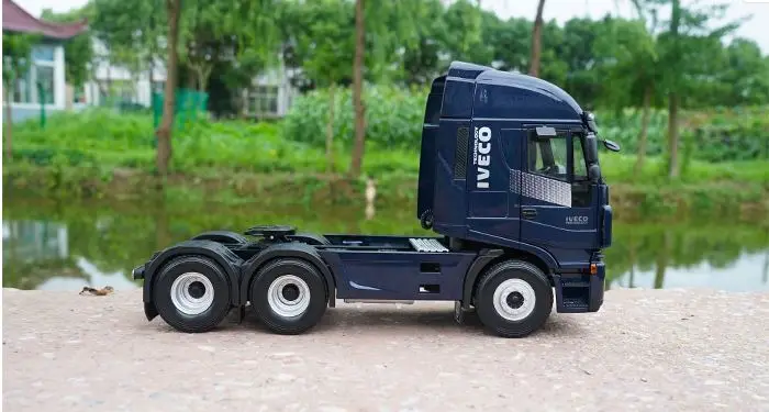 Редкий, изысканный сплав модель 1:24 SAIC-IVECO HONGYAN для трактора, прицепа, грузовика транспортных средств литья под давлением модель для коллекции украшения