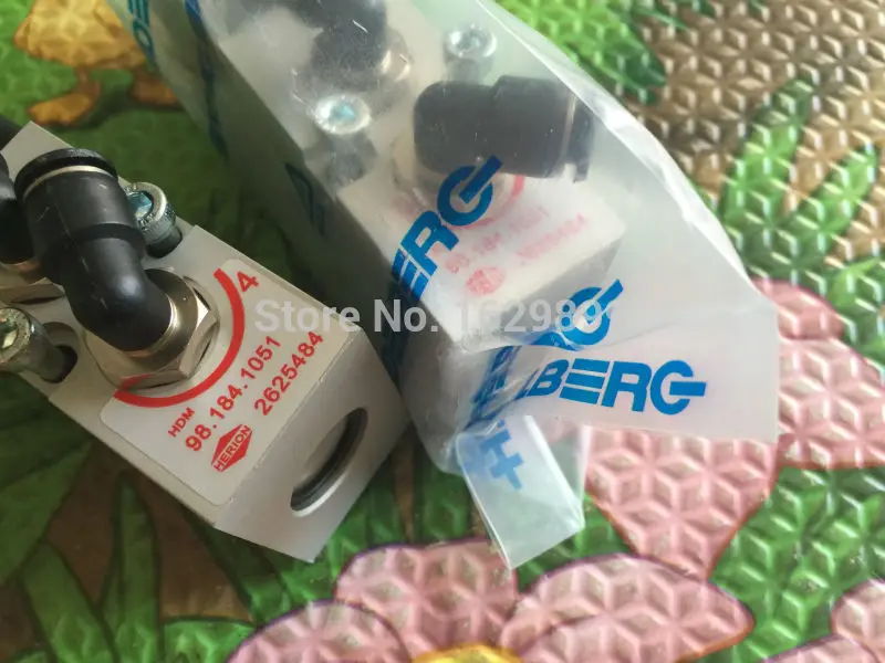 

DHL free shipping 10 pieces high quality 61.184.1051 valve for offset SM102 CD102 MO printer valve 98.184.1051